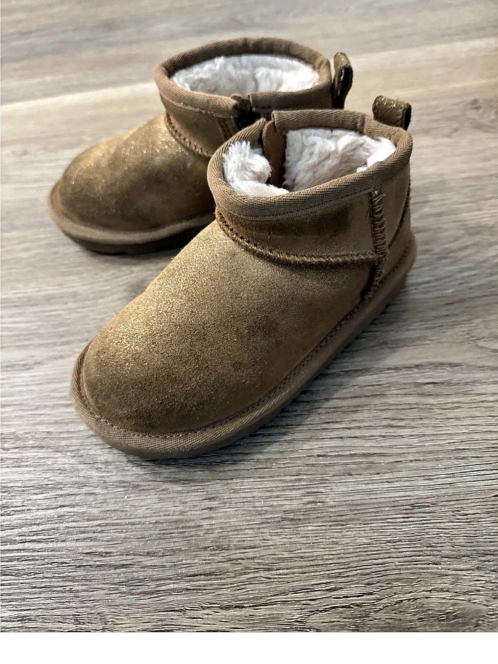 UGG Toddler's Classic Ultra Mini Sparkle Suede Slip On Boots Chestnut US 10